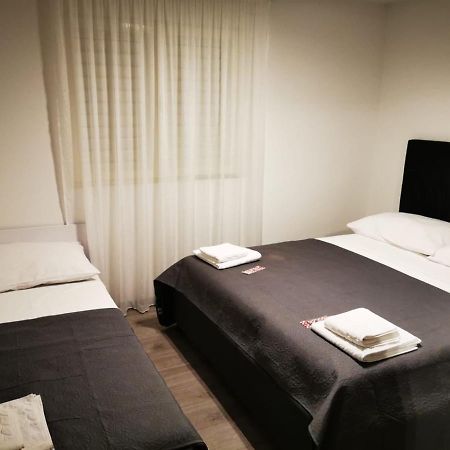 Apartment Vista אומיס מראה חיצוני תמונה