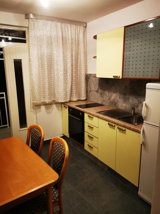 Apartment Vista אומיס מראה חיצוני תמונה
